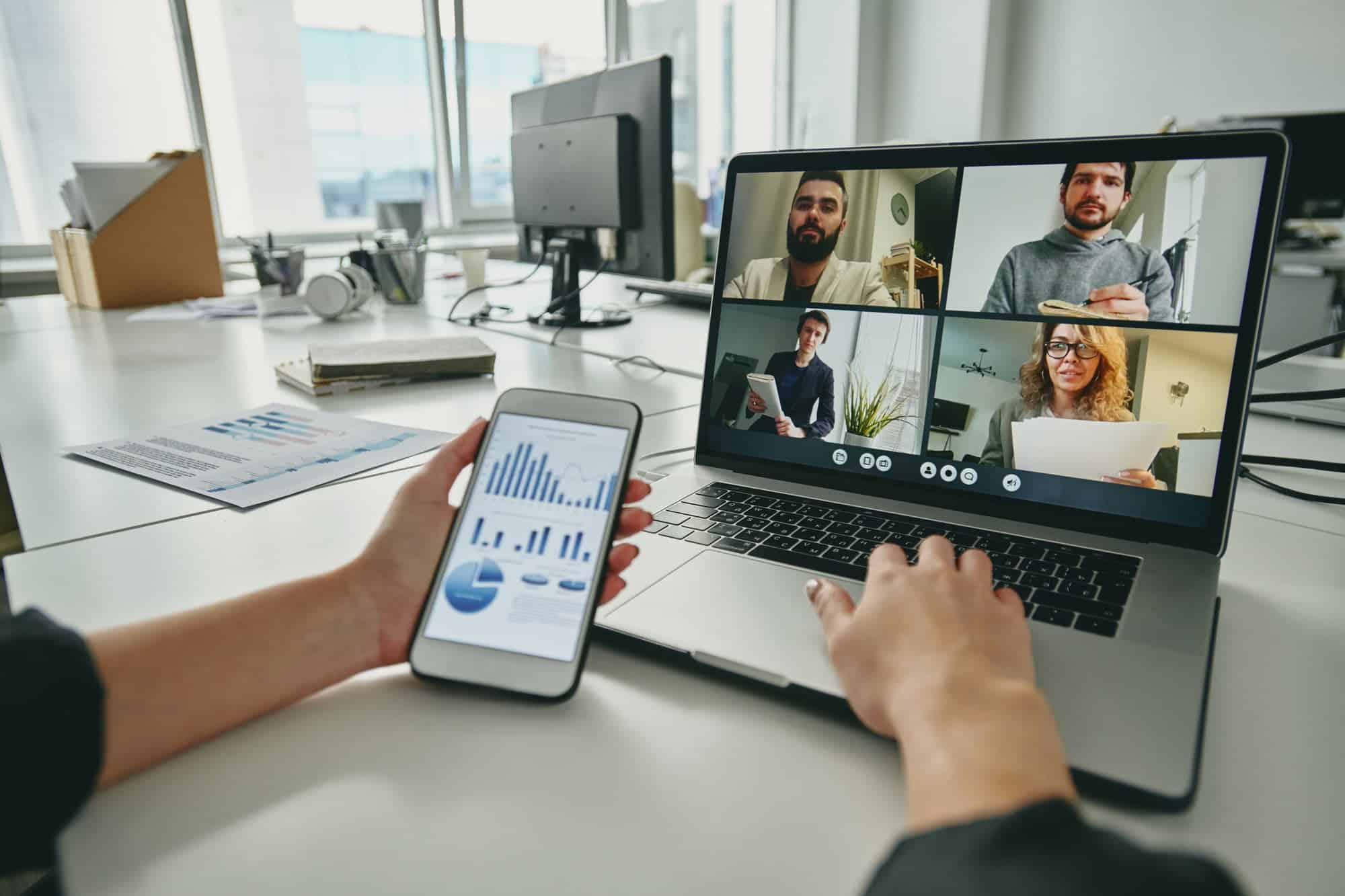 Meeting via video conferencing app